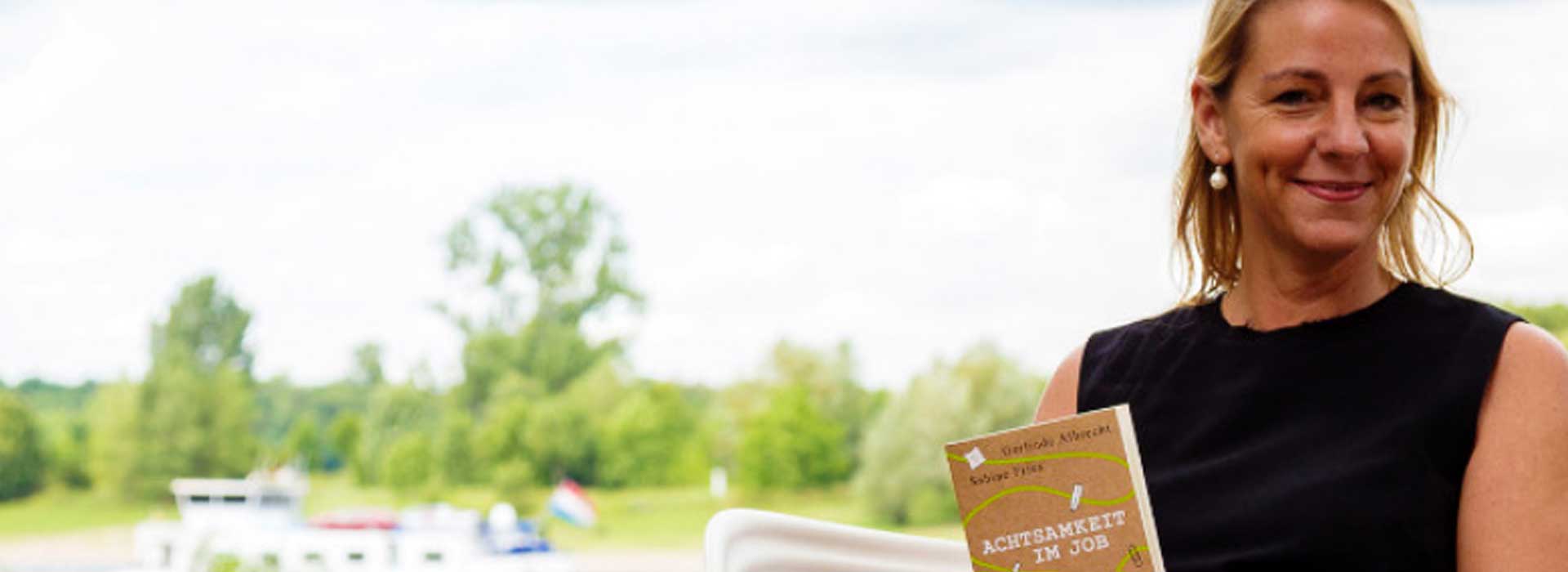 MBSR<br>(mindfulness based stress reduction nach Jon Kabat Zinn)<br>Life is NOW – because tomorrow is too far!